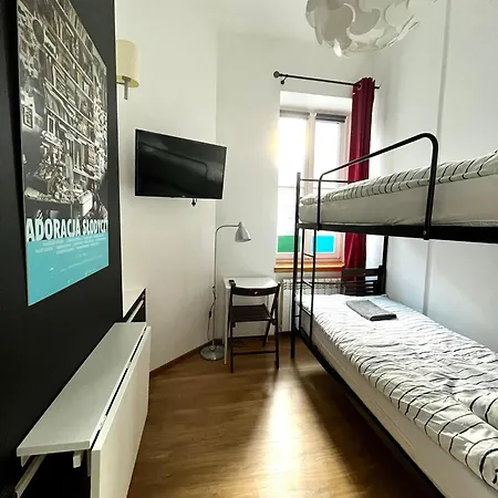 Bezagenta Centrum Hostel *