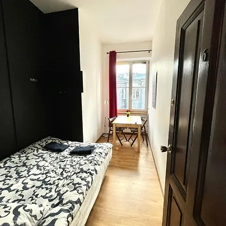 אכסניה Bezagenta Centrum ורשה